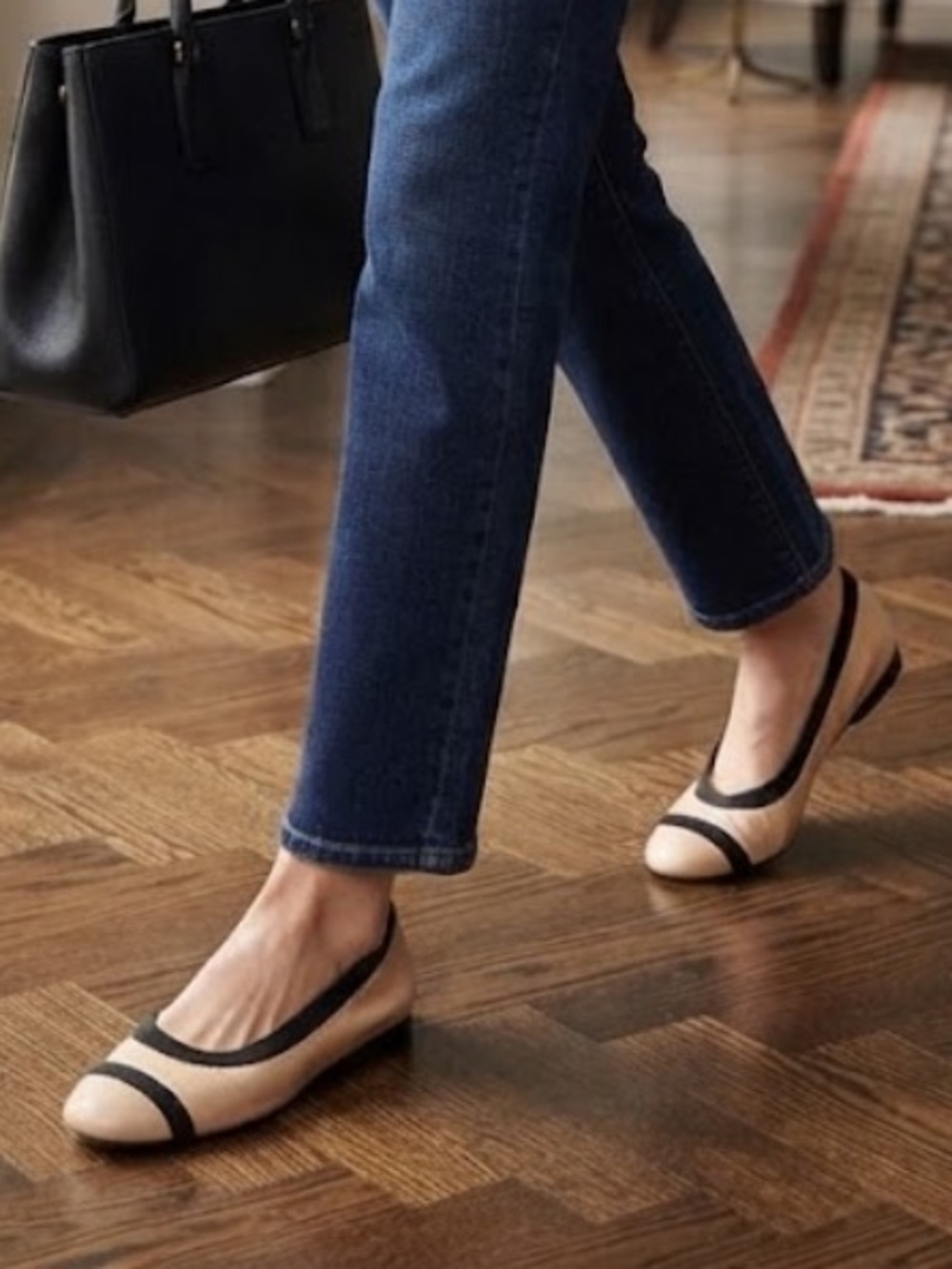 Stuart Weitzman Giveable Flats Pan Nappa Leather